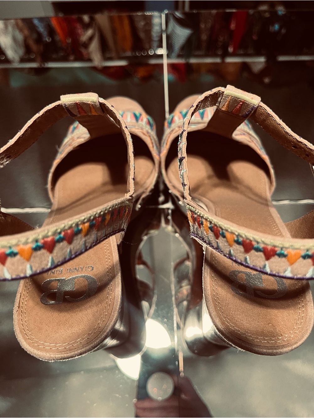 Giani Bini embroidered leather and wood heels size 9.5 - Picture 5 of 6